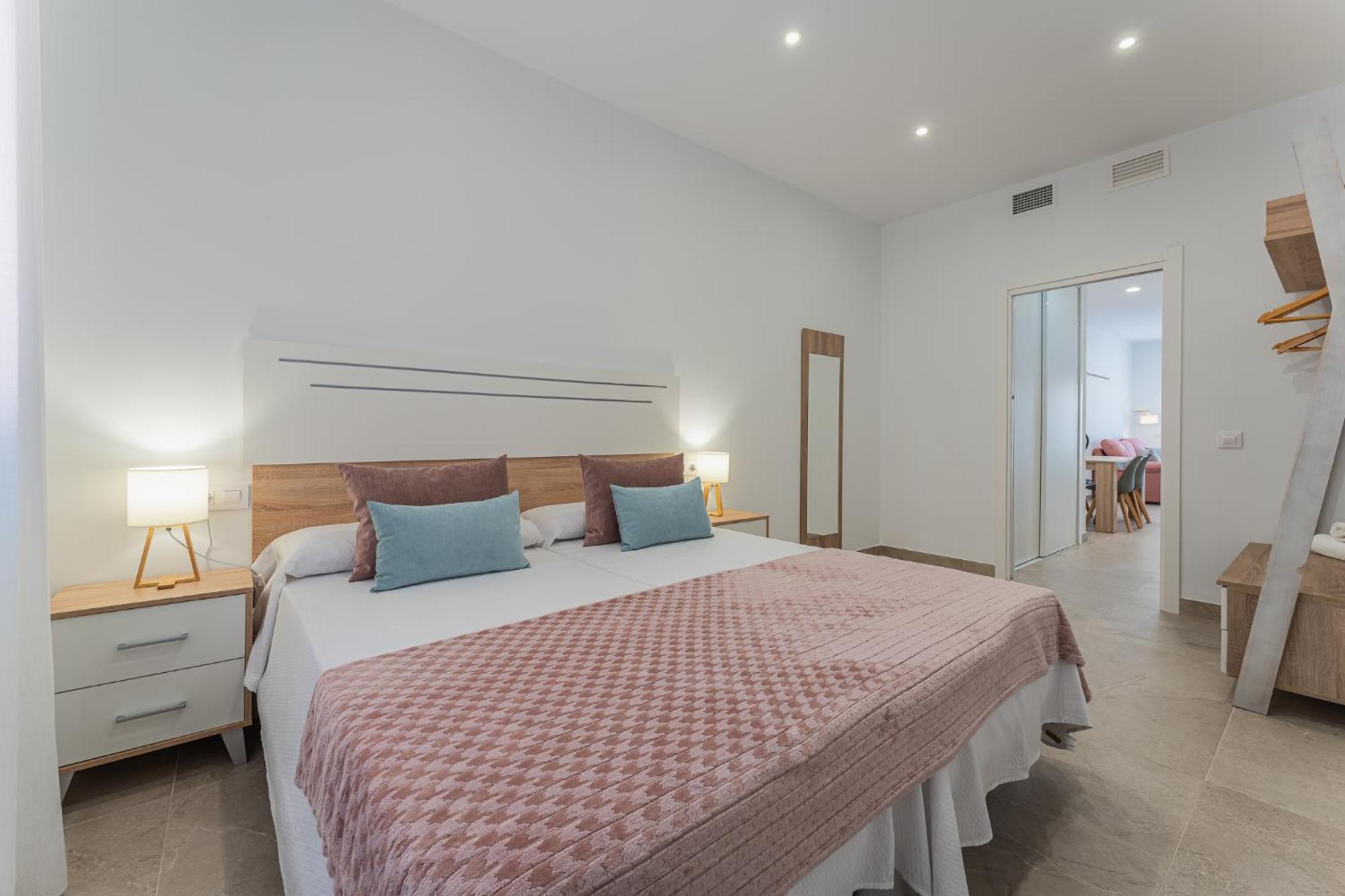Cmdreams Platinium- Apartamentos Turisticos En El Centro De Mérida Exteriör bild