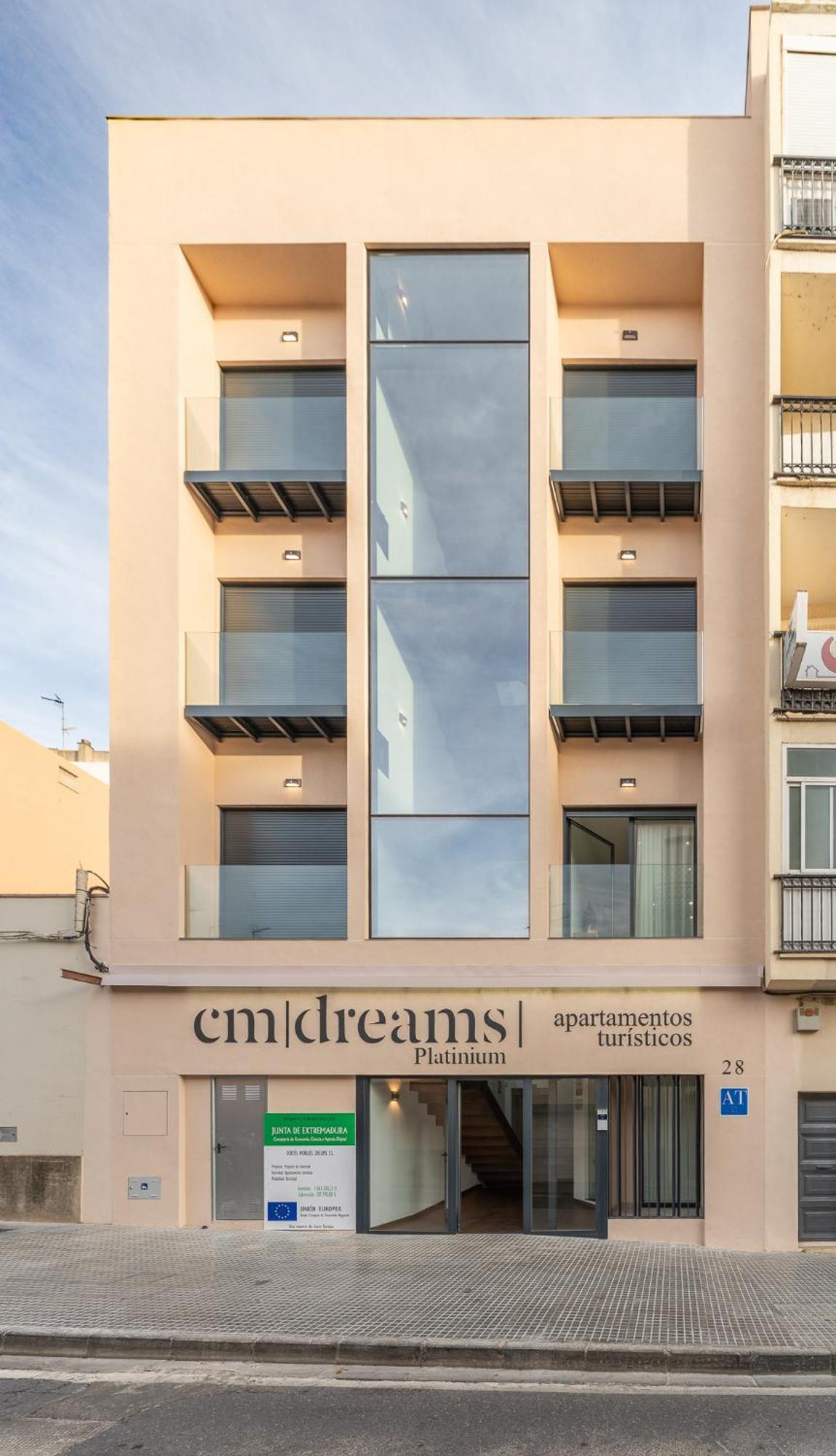 Cmdreams Platinium- Apartamentos Turisticos En El Centro De Mérida Exteriör bild